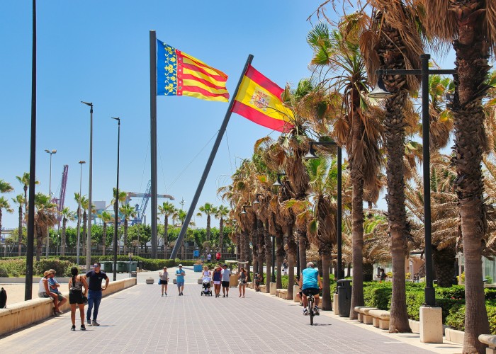 Spain Vacation Packages vs DIY Travel – What’s Better in 2025?