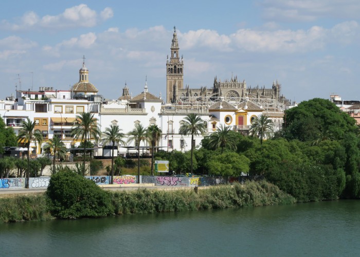Seville vs Granada: Which City Should You Visit?