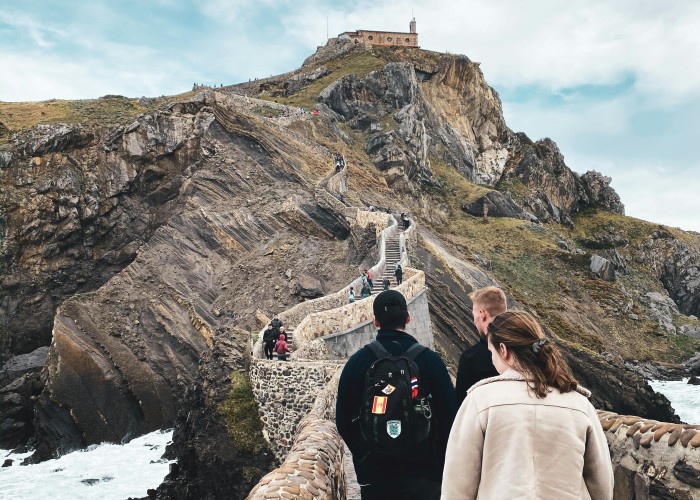 Cultural Mistakes Foreign Tourists Should Avoid in Spain