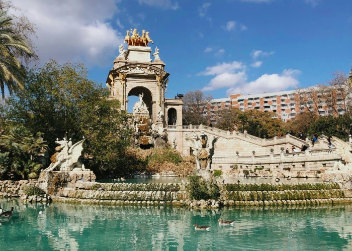 Best Time to Visit Barcelona – Weather, Crowds, Costs